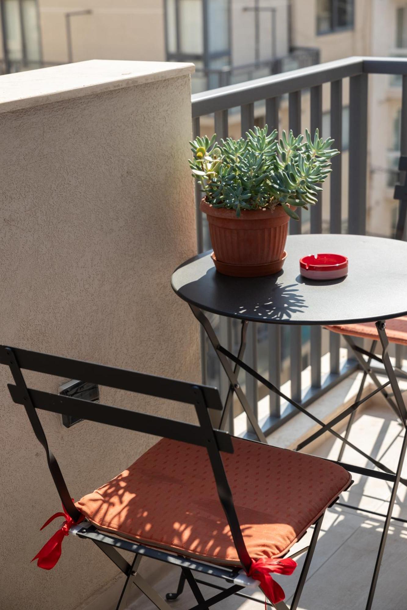 Modern 2Br Stylish Apartment With 2 Balconies - Close To St Julian'S & Sliema & Yacht Marina Pieta Exterior photo